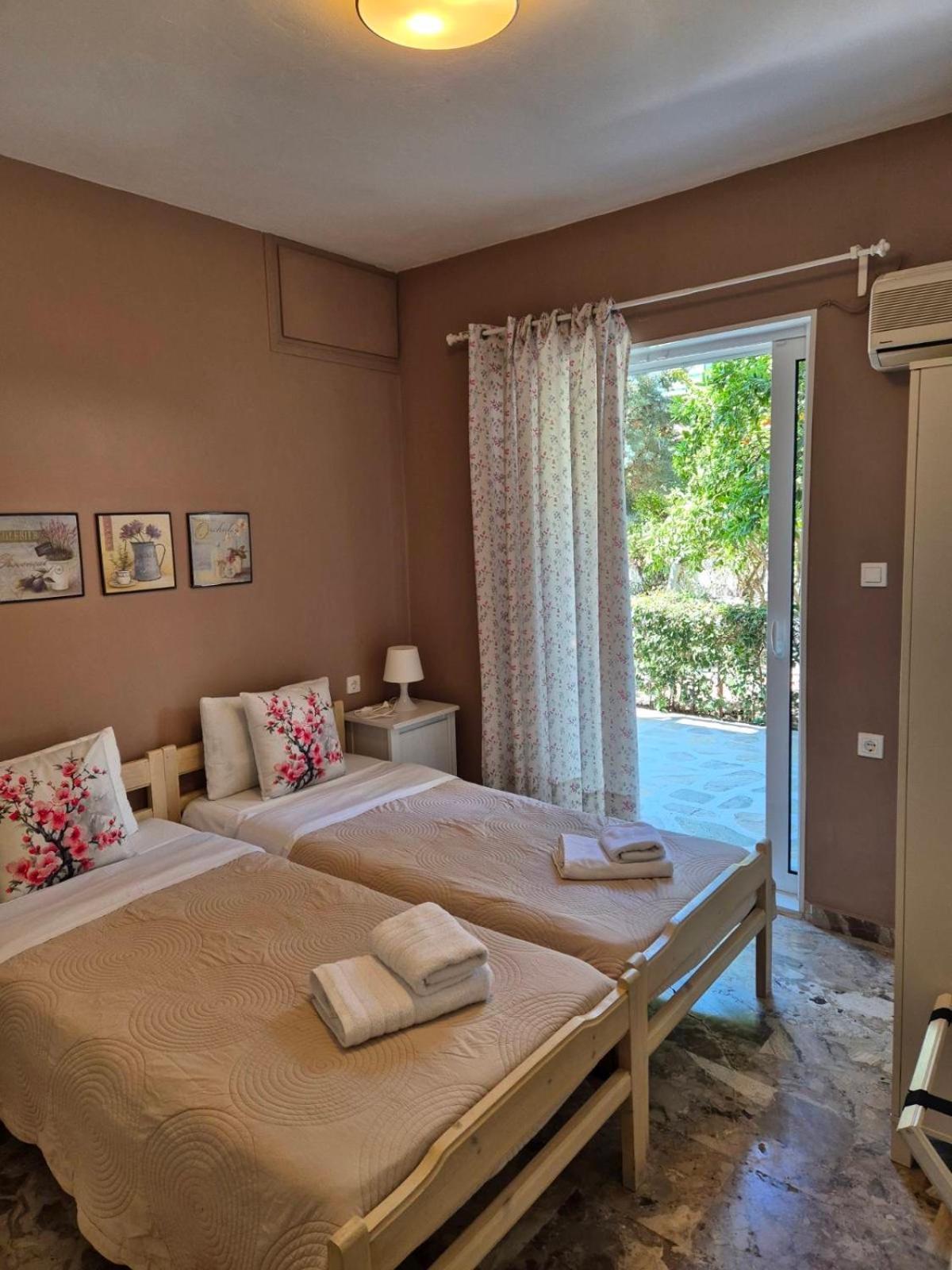 Drossinos Studios Poros Town Exterior photo