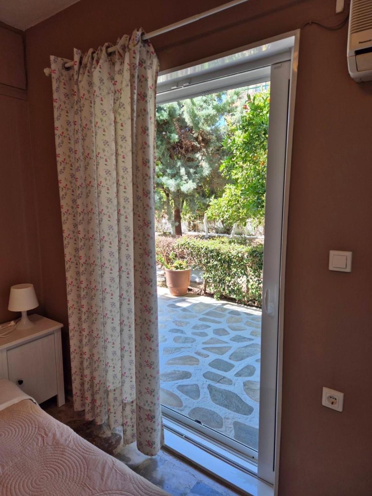 Drossinos Studios Poros Town Exterior photo
